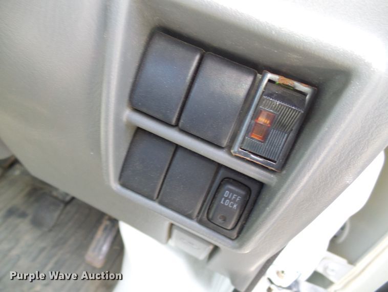 image for item DG1951 2002 Suzuki  mini truck