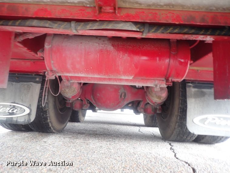 image for item DG2371 1996 Freightliner FL80 Pierce  fire truck