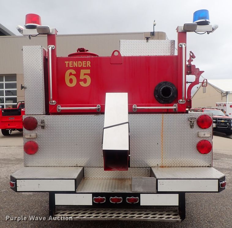 image for item DG2372 1978 Ford L8000  fire truck