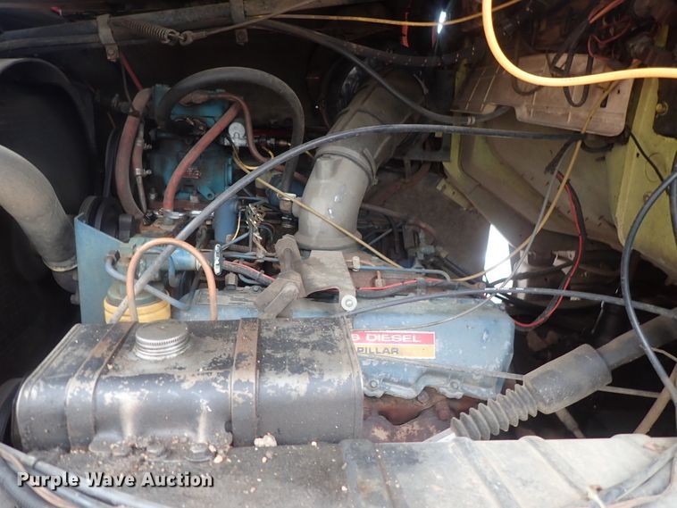 image for item DG2372 1978 Ford L8000  fire truck