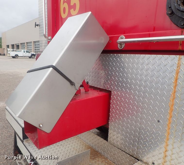 image for item DG2372 1978 Ford L8000  fire truck