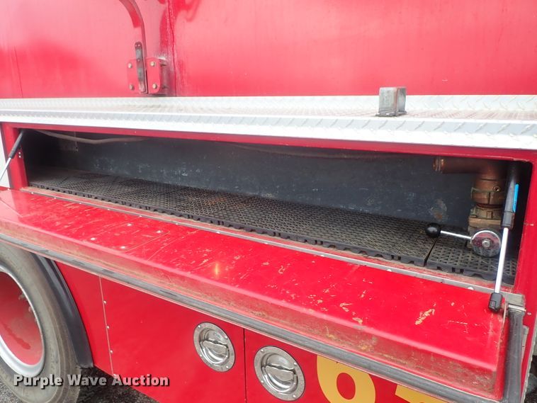 image for item DG2372 1978 Ford L8000  fire truck