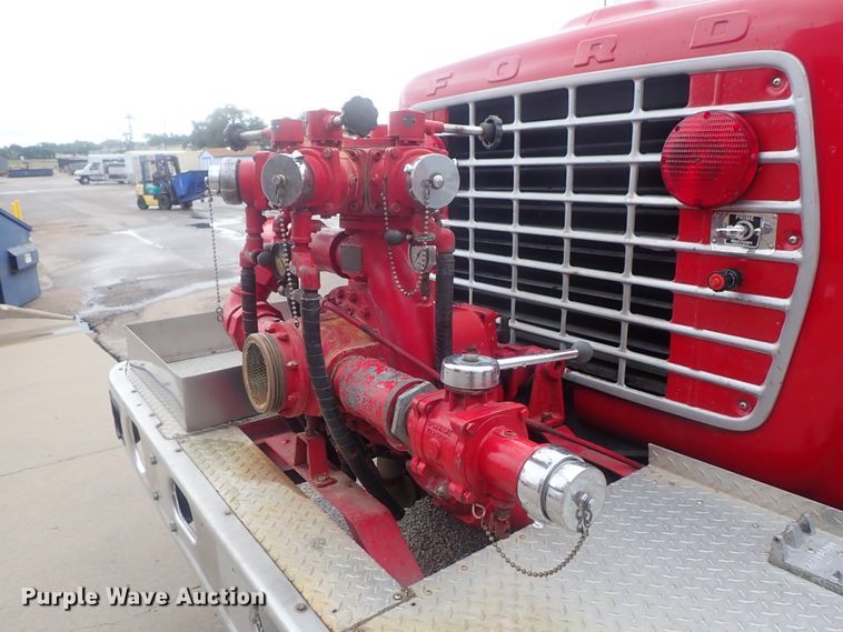 image for item DG2372 1978 Ford L8000  fire truck