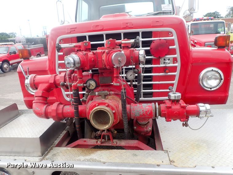 image for item DG2372 1978 Ford L8000  fire truck