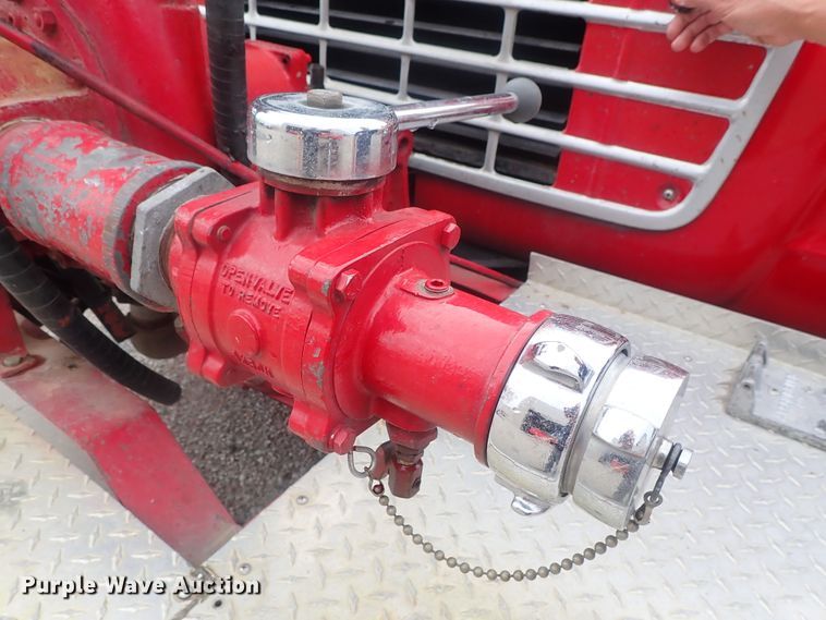 image for item DG2372 1978 Ford L8000  fire truck