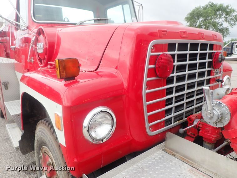 image for item DG2372 1978 Ford L8000  fire truck
