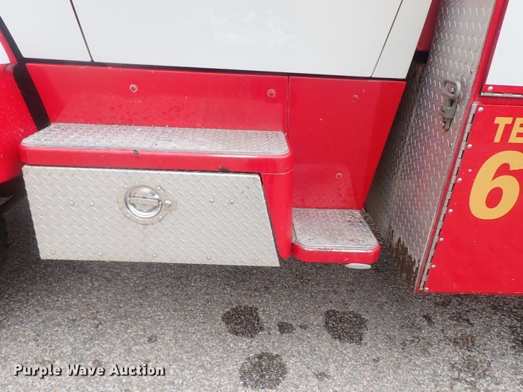 image for item DG2372 1978 Ford L8000  fire truck