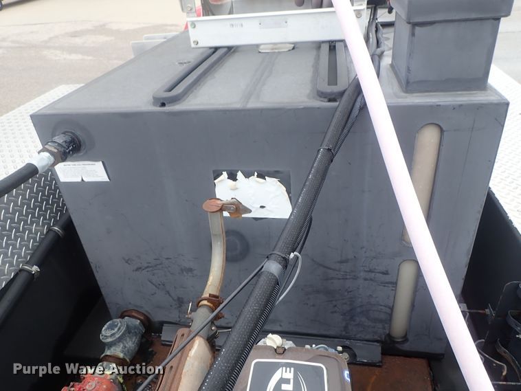 image for item DG2373 2002 Ford F550  Crew Cab brush fire truck