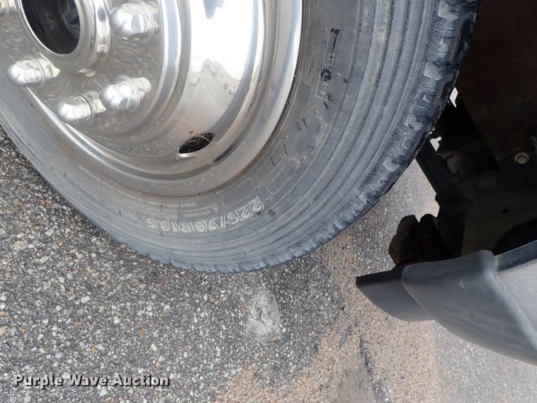 image for item DG2373 2002 Ford F550  Crew Cab brush fire truck