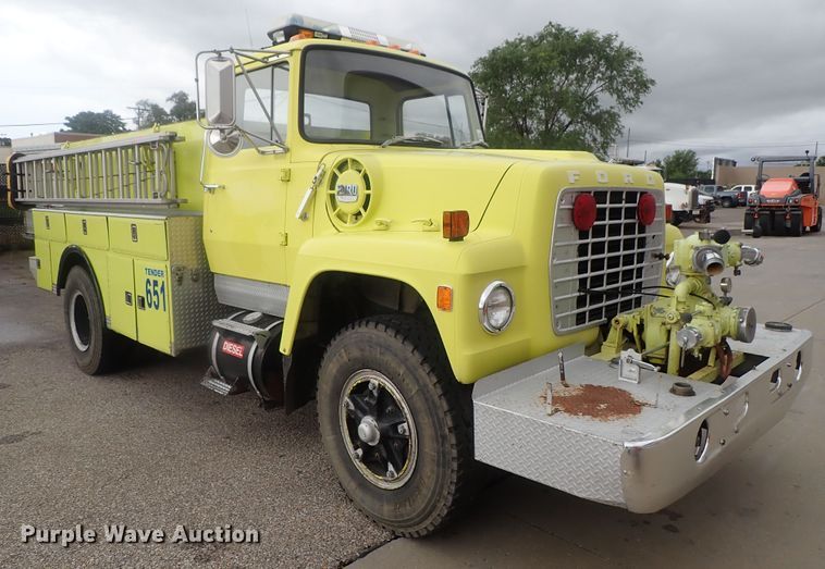 image for item DG2374 1978 Ford L8000  fire truck