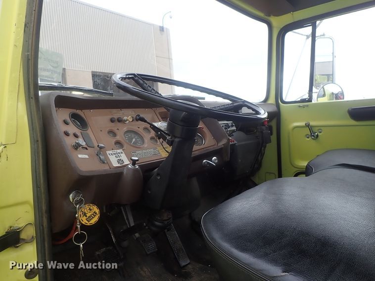 image for item DG2374 1978 Ford L8000  fire truck
