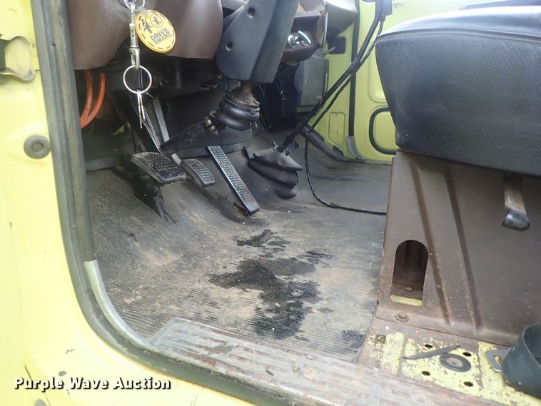 image for item DG2374 1978 Ford L8000  fire truck