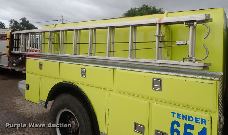 image for item DG2374 1978 Ford L8000  fire truck