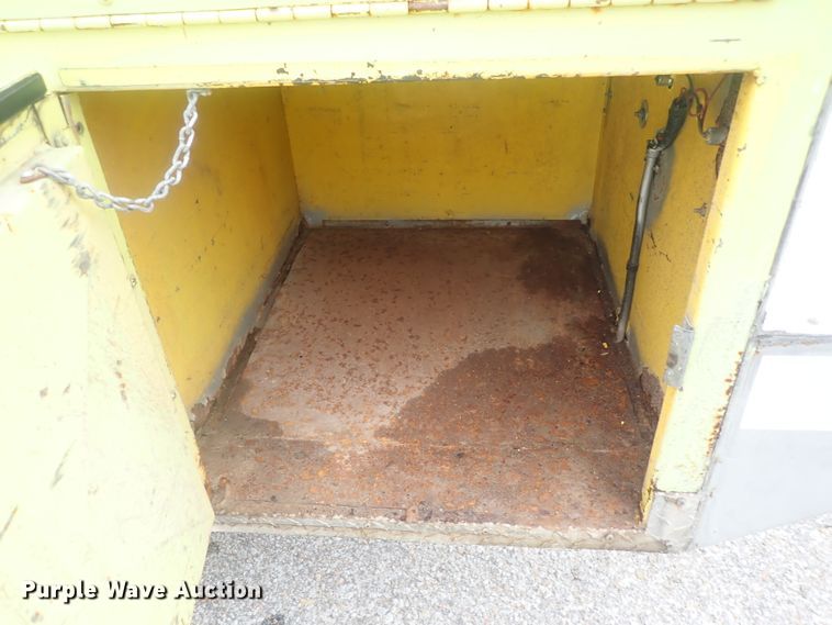 image for item DG2374 1978 Ford L8000  fire truck