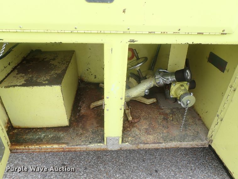 image for item DG2374 1978 Ford L8000  fire truck