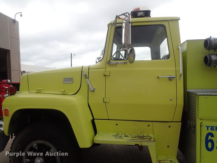 image for item DG2374 1978 Ford L8000  fire truck