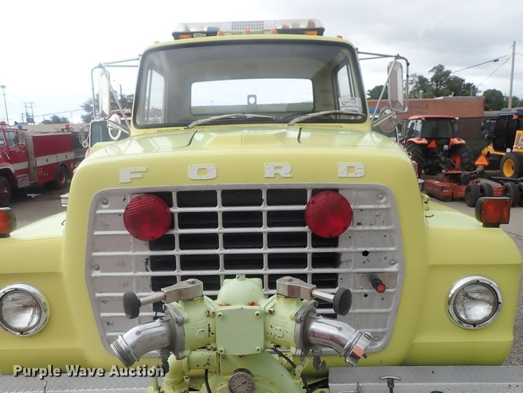 image for item DG2374 1978 Ford L8000  fire truck
