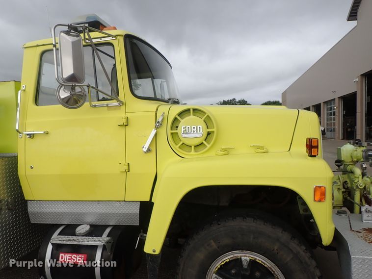 image for item DG2374 1978 Ford L8000  fire truck