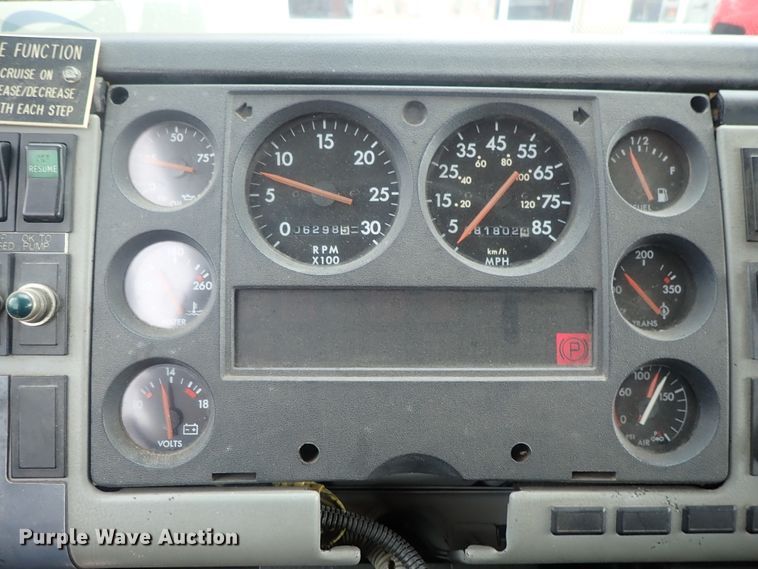 image for item DG2375 1999 Freightliner FL80  fire truck