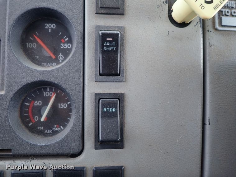 image for item DG2375 1999 Freightliner FL80  fire truck