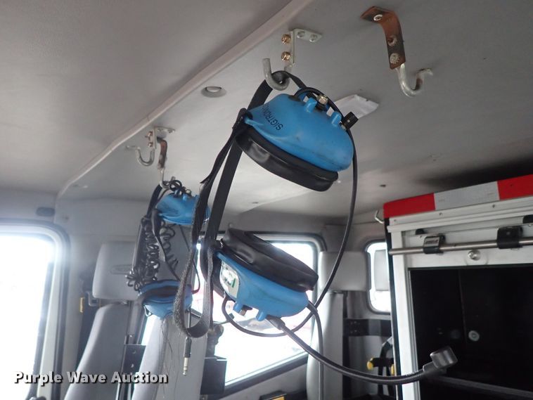 image for item DG2375 1999 Freightliner FL80  fire truck