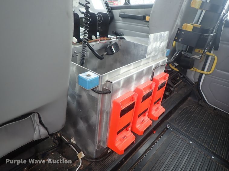 image for item DG2375 1999 Freightliner FL80  fire truck