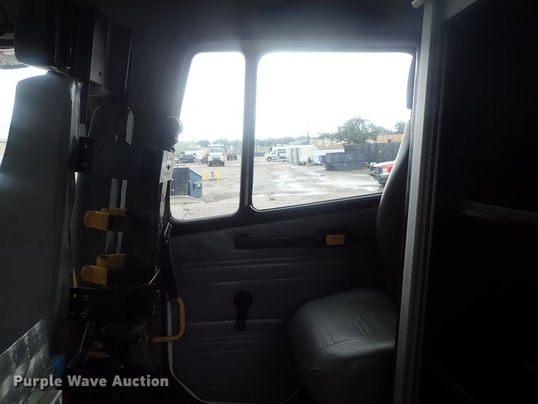 image for item DG2375 1999 Freightliner FL80  fire truck