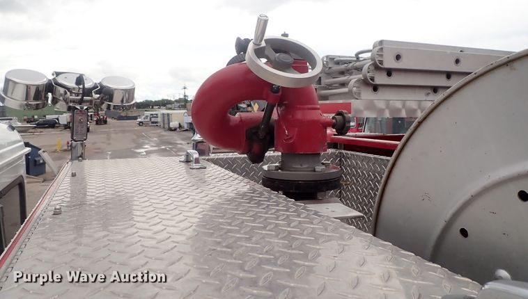 image for item DG2375 1999 Freightliner FL80  fire truck