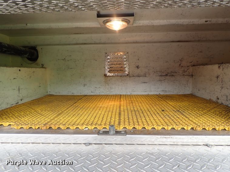 image for item DG2375 1999 Freightliner FL80  fire truck