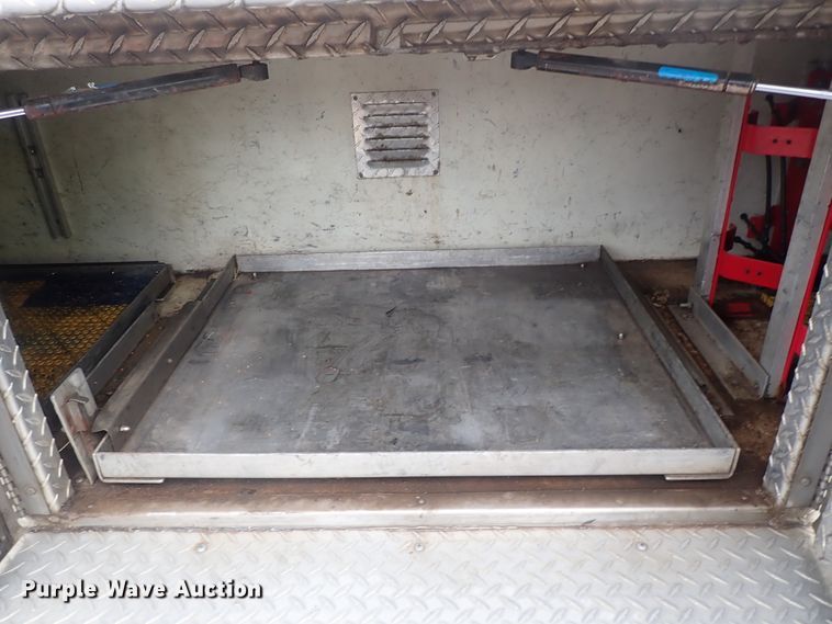 image for item DG2375 1999 Freightliner FL80  fire truck