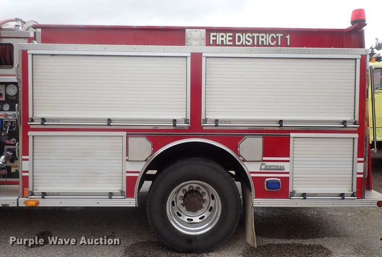image for item DG2375 1999 Freightliner FL80  fire truck