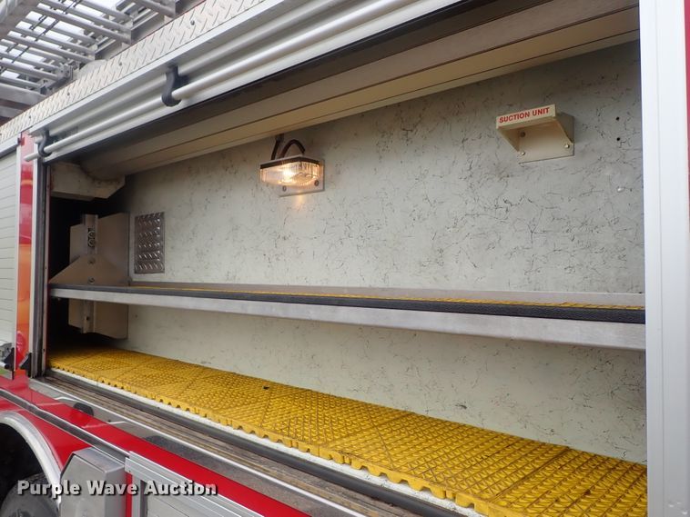 image for item DG2375 1999 Freightliner FL80  fire truck