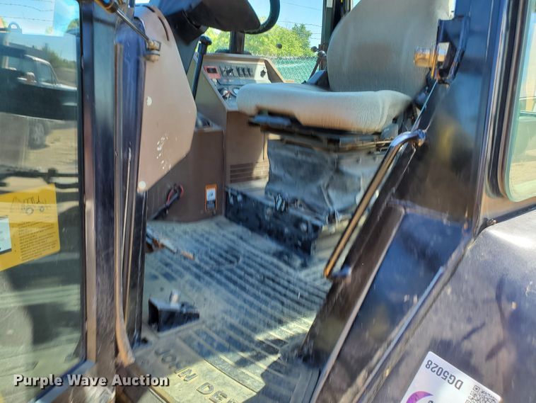 image for item DG5028 1997 John Deere 310E  backhoe