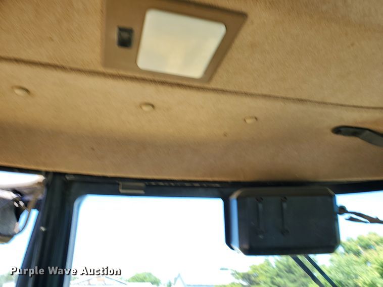 image for item DG5028 1997 John Deere 310E  backhoe