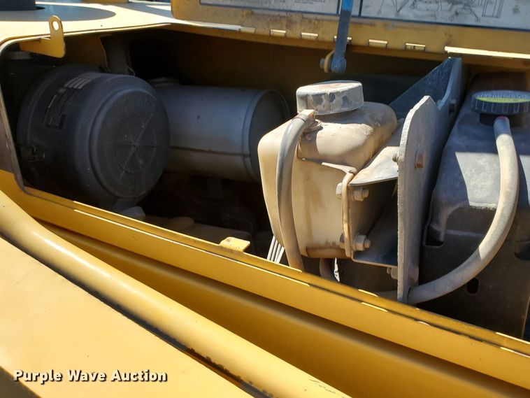 image for item DG5028 1997 John Deere 310E  backhoe