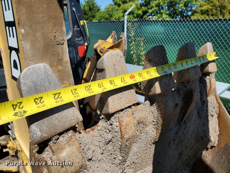 image for item DG5028 1997 John Deere 310E  backhoe