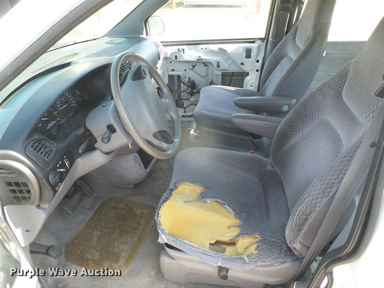 image for item DH4972 2000 Dodge Grand Caravan  van