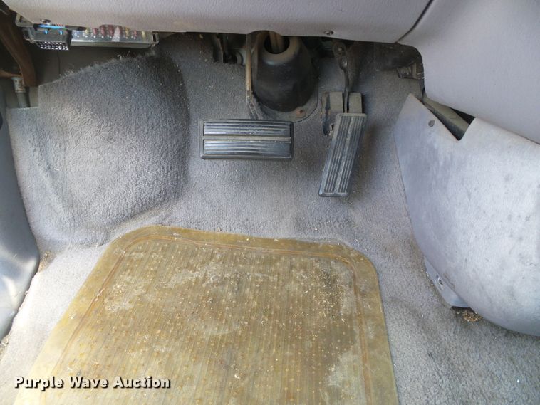 image for item DH4972 2000 Dodge Grand Caravan  van