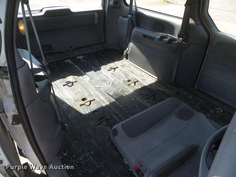 image for item DH4972 2000 Dodge Grand Caravan  van