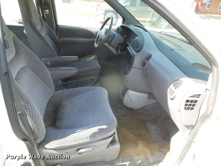 image for item DH4972 2000 Dodge Grand Caravan  van