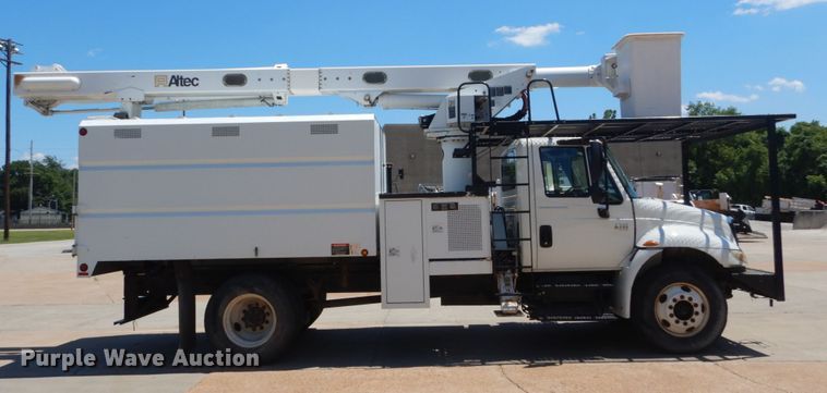 image for item DH5121 2007 International 4300  forestry bucket truck