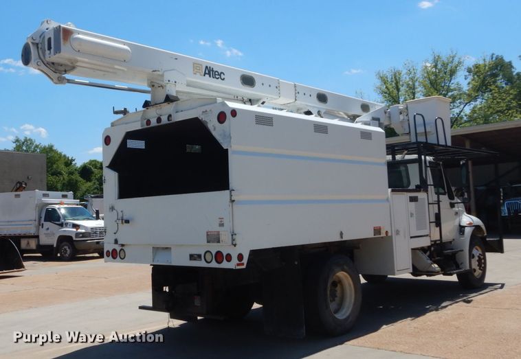 image for item DH5121 2007 International 4300  forestry bucket truck
