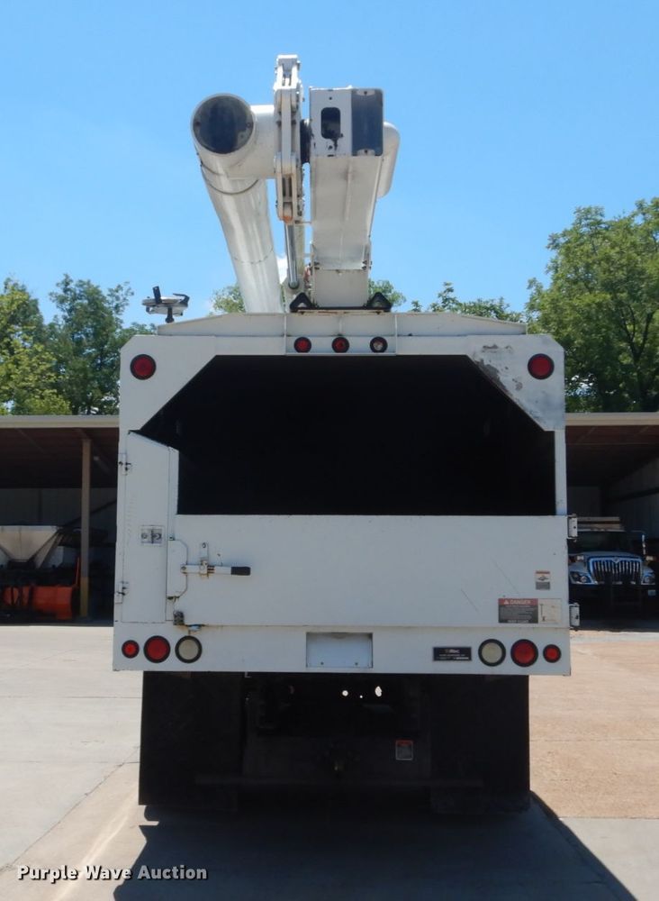 image for item DH5121 2007 International 4300  forestry bucket truck