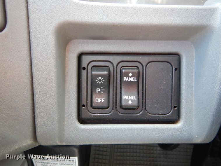 image for item DH5121 2007 International 4300  forestry bucket truck