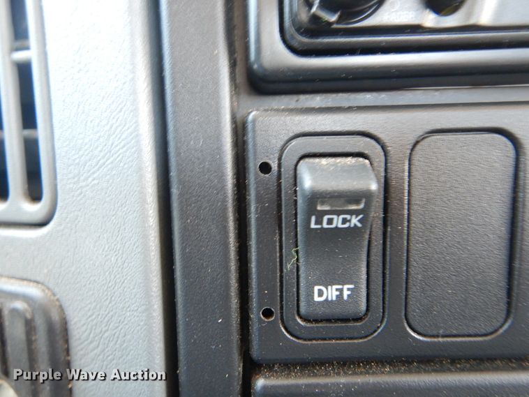 image for item DH5121 2007 International 4300  forestry bucket truck