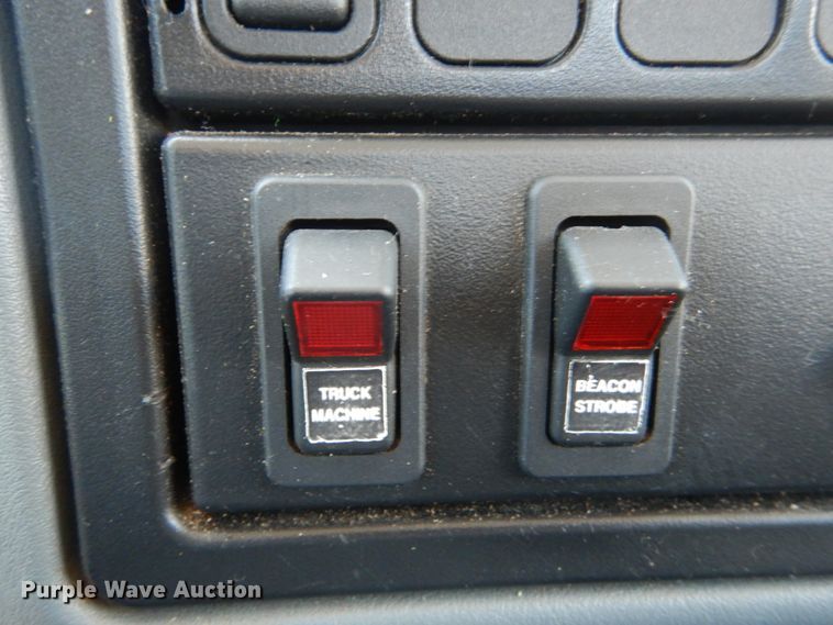 image for item DH5121 2007 International 4300  forestry bucket truck