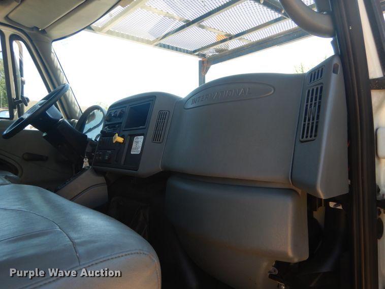 image for item DH5121 2007 International 4300  forestry bucket truck