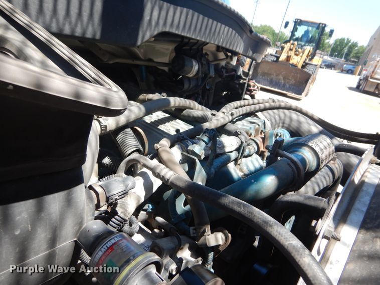 image for item DH5121 2007 International 4300  forestry bucket truck