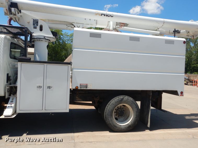 image for item DH5121 2007 International 4300  forestry bucket truck