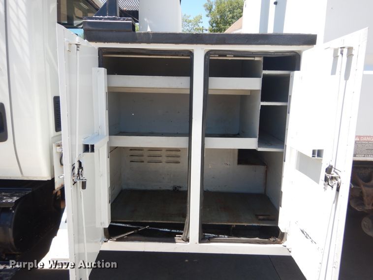 image for item DH5121 2007 International 4300  forestry bucket truck